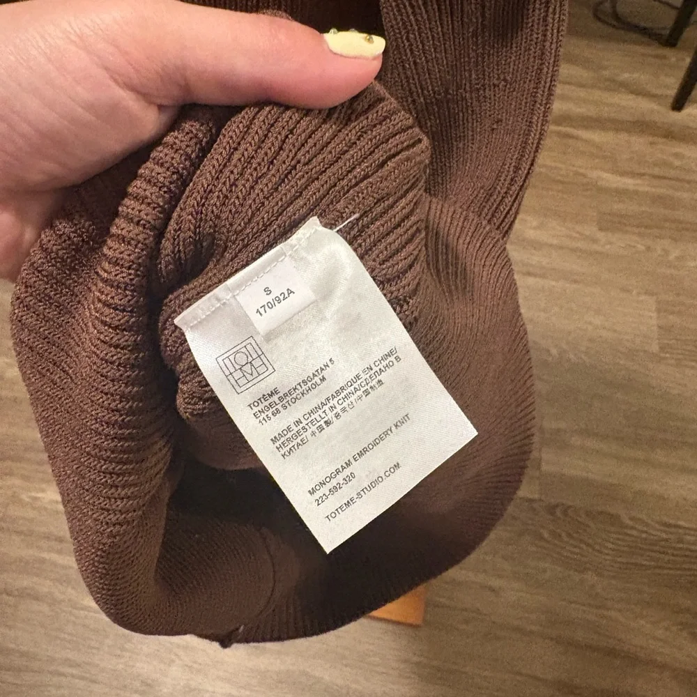 Toteme Chocolate Knit Garment - Picture 3 of 5